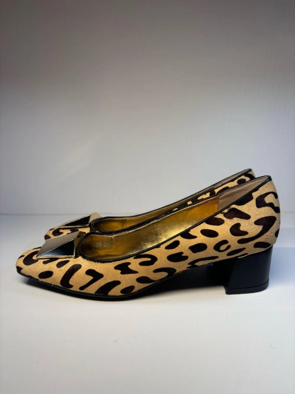 Isaac Mizrahi NY Leopard Calf Hair Block Heel Pumps S 8.5 Animal Print Statement